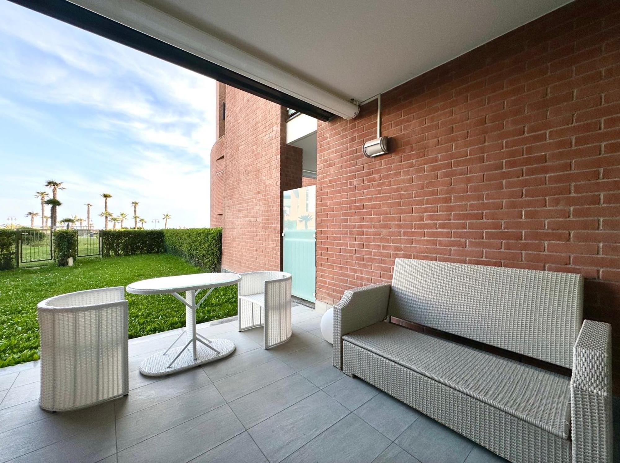 Frontemar Residenze Sul Mare - Carraro Immobiliare Jesolo - Family Apartments Exterior foto
